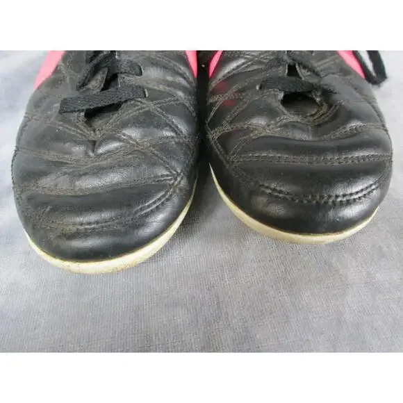Nike Soccer Cleats Black Pink Youth Size 6Y 599072-006 - Picture 2 of 8